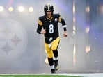 PITTSBURGH, PENNSYLVANIA - NOVEMBER 16: Aaron Rodgers #8 of the Pittsburgh Steelers takes the field prior to a game against the Cincinnati Bengals at Acrisure Stadium on November 16, 2025 in Pittsburgh, Pennsylvania. PITTSBURGH, PENNSYLVANIA - NOVEMBER 16: Aaron Rodgers #8 of the Pittsburgh Steelers takes the field prior to a game against the Cincinnati Bengals at Acrisure Stadium on November 16, 2025 in Pittsburgh, Pennsylvania.