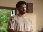 Aditya Roy Kapur's favourite breakfast, oats, can be a nutritious, inexpensive, and versatile way to incorporate whole grains into your diet and help you start your morning off right. (Instagram/Aditya Roy Kapur)