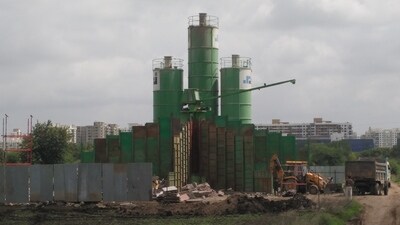 According to officials, earlier this week, the Maharashtra Pollution Control Board (MPCB) shared a list of 30 RMC units within the PCMC limits. (HT) According to officials, earlier this week, the Maharashtra Pollution Control Board (MPCB) shared a list of 30 RMC units within the PCMC limits. (HT)