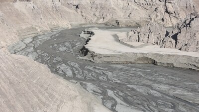 The Amirkabir dam following a drought crisis in Tehran, Iran, November 11, 2025. (Reuters)