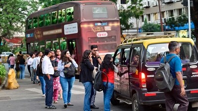 Some public transport buses, and a majority of autorickshaws and taxis run on CNG supplied by MGL. (HT Photo/ Anshuman Poyrekar)