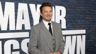 Jeremy Renner pushes back on Yi Zhou settlement claim, attorney says she “fabricated” deal (CJ Rivera/Invision/AP) Jeremy Renner pushes back on Yi Zhou settlement claim, attorney says she “fabricated” deal (CJ Rivera/Invision/AP)