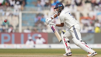 Washington Sundar did try to anchor India's innings, but lost his wicket for 31 off 92 balls. (PTI) Washington Sundar did try to anchor India's innings, but lost his wicket for 31 off 92 balls. (PTI)