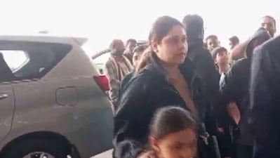Amid family turmoil, four more daughter of Lalu Prasad Yadav leave his Patna residence. (ANI Screengrab) Amid family turmoil, four more daughter of Lalu Prasad Yadav leave his Patna residence. (ANI Screengrab)