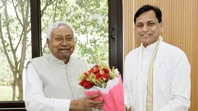 Union Minister Nityanand Rai with Bihar Chief Minister Nitish Kumar at 1, Anne Marg in Patna on Sunday. (SANTOSH KUMAR/HT PHOTO) Union Minister Nityanand Rai with Bihar Chief Minister Nitish Kumar at 1, Anne Marg in Patna on Sunday. (SANTOSH KUMAR/HT PHOTO)