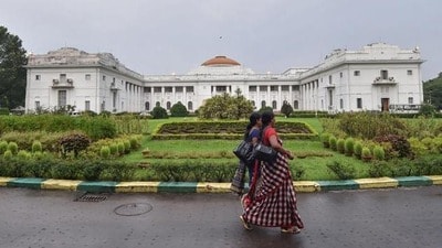 SIR প্রক্রিয়ার জেরে পিছোচ্ছে বিধানসভার শীতকালীন অধিবেশন, কবে থেকে হবে?