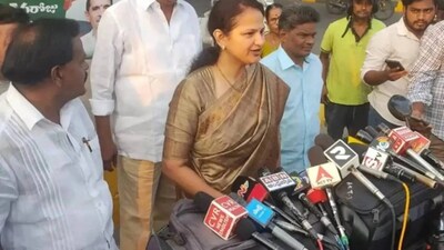 రాజకీయాల్లోకి వంగవీటి రంగా కూతురు రాజకీయాల్లోకి వంగవీటి రంగా కూతురు