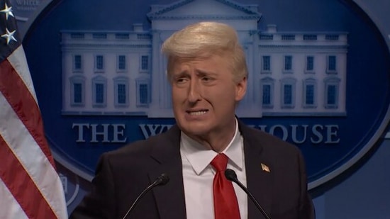 SNL's cold open featured James Austin Johnson as Trump addressing Epstein email revelations. (@nbcsnl/X)