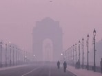 A cold wave is announced when the minimum temperature falls below 10°C, with a departure of 4.5°C or more below normal for two days in a row. 