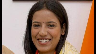 **EDS: THIRD PARTY IMAGE** In this image posted on Sept. 24, 2025, Delhi Chief Minister Rekha Gupta with ABVP member and newly-elected DUSU Joint Secretary Deepika Jha during a meeting, in New Delhi. (@gupta_rekha/X via PTI Photo)(PTI09_24_2025_000050B) (@gupta_rekha) **EDS: THIRD PARTY IMAGE** In this image posted on Sept. 24, 2025, Delhi Chief Minister Rekha Gupta with ABVP member and newly-elected DUSU Joint Secretary Deepika Jha during a meeting, in New Delhi. (@gupta_rekha/X via PTI Photo)(PTI09_24_2025_000050B) (@gupta_rekha)
