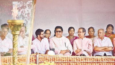 Mumbai, India – 17, Nov 2025: Shivsena (UBT) party chief Uddhav Thackeray and MNS chief Raj Thackeray offering prayers to Balasaheb Thackeray on his death anniversary at his memorial at Shivaji park, in Mumbai, India, on Monday, Nov 17, 2025. (Photo by Bhushan Koyande/HT Photo) Mumbai, India – 17, Nov 2025: Shivsena (UBT) party chief Uddhav Thackeray and MNS chief Raj Thackeray offering prayers to Balasaheb Thackeray on his death anniversary at his memorial at Shivaji park, in Mumbai, India, on Monday, Nov 17, 2025. (Photo by Bhushan Koyande/HT Photo)
