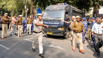 Accused Amir Rashid Ali (unseen), who was arrested by the National Investigation Agency (NIA), being taken from Patiala House Court, in New Delhi, Monday, Nov. 17, 2025. (PTI)