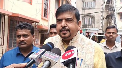 দমকল মন্ত্রী সুজিত বসু।&nbsp;