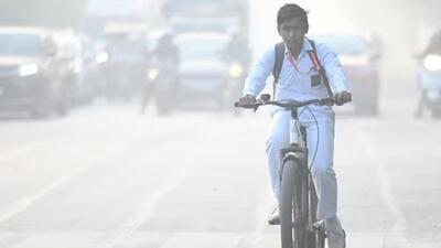 Several parents told HT that the worsening air quality has pushed them towards preferring online classes. (HT file photo) Several parents told HT that the worsening air quality has pushed them towards preferring online classes. (HT file photo)