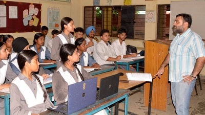 KVS & NVS Recruitment 2025: Apply for 14,967 teaching, non-teaching posts at navodaya.gov.in, link here KVS & NVS Recruitment 2025: Apply for 14,967 teaching, non-teaching posts at navodaya.gov.in, link here