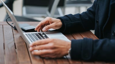 The techie revealed that his real “flex” was the jump from ₹3.2 lakh to a $200,000 salary. (Pexels/Representational Image) The techie revealed that his real “flex” was the jump from ₹3.2 lakh to a $200,000 salary. (Pexels/Representational Image)