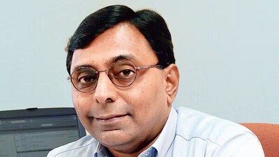Arunachalam Vellayan was honoured with the Doctor of Science (Honoris Causa) by the Tamil Nadu Agricultural University and Aston University, UK. (LiveMint) Arunachalam Vellayan was honoured with the Doctor of Science (Honoris Causa) by the Tamil Nadu Agricultural University and Aston University, UK. (LiveMint)