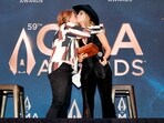 Sarah Trahern and Lainey Wilson during The 59th Annual CMA Awards Press Conference at Bridgestone Arena on November 16, 2025 in Nashville, Tennessee. Jason Kempin/Getty Images/AFP (Photo by Jason Kempin / GETTY IMAGES NORTH AMERICA / Getty Images via AFP) Sarah Trahern and Lainey Wilson during The 59th Annual CMA Awards Press Conference at Bridgestone Arena on November 16, 2025 in Nashville, Tennessee. Jason Kempin/Getty Images/AFP (Photo by Jason Kempin / GETTY IMAGES NORTH AMERICA / Getty Images via AFP)