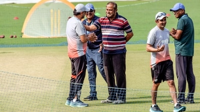 Gautam Gambhir was involved in a friendly chat with Kolkata pitch curator (Debajyoti Chakraborty) Gautam Gambhir was involved in a friendly chat with Kolkata pitch curator (Debajyoti Chakraborty)