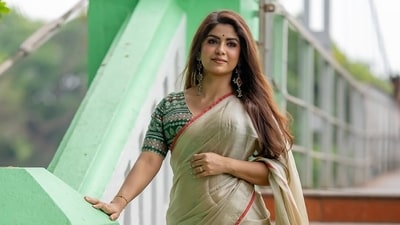 Actor Sayantani Ghosh slams pregnancy rumours. Actor Sayantani Ghosh slams pregnancy rumours.