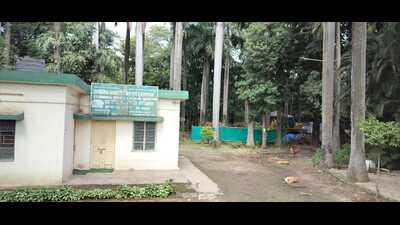 The remaining 2% duty too was unpaid however the sale deed was accepted and registered at the Bavdhan sub-registrar office. (HT) The remaining 2% duty too was unpaid however the sale deed was accepted and registered at the Bavdhan sub-registrar office. (HT)