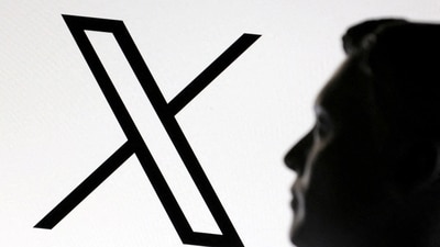 A 3D-printed miniature model of Elon Musk and the X logo are seen in this illustration. REUTERS/Dado Ruvic/Illustration/File Photo (REUTERS)