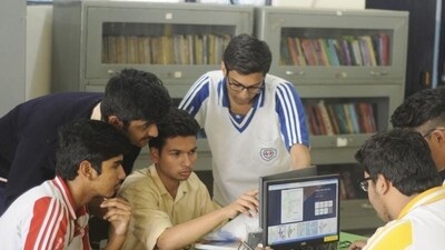 CAT 2025: Expert shares section-wise tips and scoring strategies for Common Admission Test (Deepak Gupta/ HT file)