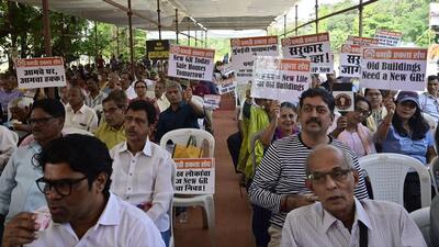 the Pagdi Ekta Sangh held a protest meeting at Azad Maidan on Tuesday (Anshuman Poyrekar/HT Photo) the Pagdi Ekta Sangh held a protest meeting at Azad Maidan on Tuesday (Anshuman Poyrekar/HT Photo)