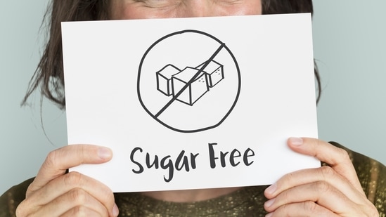 Health claims on foods may mask high sugar levels, expert reveals. (Freepik)