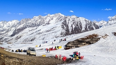 Manali is one of the must-visit destinations for adventure sports in winter. ( Aqil khan) Manali is one of the must-visit destinations for adventure sports in winter. ( Aqil khan)