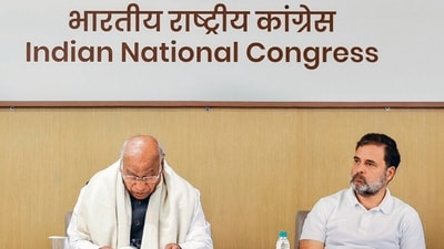 Congress president Mallikarjun Kharge and Lok Sabha leader of opposition Rahul Gandhi in New Delhi on Tuesday. (AICC)