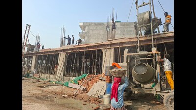 Construction work continues in Sector 57 near Artemis Hospital on Wednesday. (Parveen Kumar/HT) Construction work continues in Sector 57 near Artemis Hospital on Wednesday. (Parveen Kumar/HT)