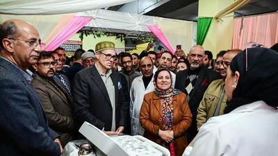 Jammu and Kashmir chief minister Omar Abdullah reviews the functioning of the district hospital in Ganderbal on Wednesday. (ANI Photo) Jammu and Kashmir chief minister Omar Abdullah reviews the functioning of the district hospital in Ganderbal on Wednesday. (ANI Photo)