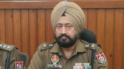 Senior superintendent of police Bhupinder Singh Sidhu addressing a press conference in Ferozepur on Wednesday. (HT Photo) Senior superintendent of police Bhupinder Singh Sidhu addressing a press conference in Ferozepur on Wednesday. (HT Photo)