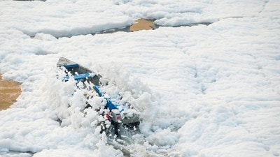 The Yamuna is filled with toxic foam in winter. (Sunil Ghosh/HT Photo) The Yamuna is filled with toxic foam in winter. (Sunil Ghosh/HT Photo)