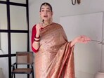 Know simple saree hacks that allow women to carry their dress effortlessly. Know simple saree hacks that allow women to carry their dress effortlessly.