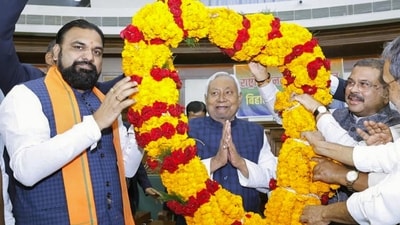 The NDA stormed back to power in Bihar, winning 202 seats in the 243-member assembly constituency, with BJP bagging 89 seats. (HT Photo)