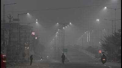 Despite increased vigilance efforts, residents continue to point at repeated Grap violations. (Parveen Kumar/HT photo) Despite increased vigilance efforts, residents continue to point at repeated Grap violations. (Parveen Kumar/HT photo)