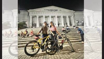 It’s easier to explore Mumbai at night, when the streets are empty, and the temperature is lower. (NO FOOTPRINTS) It’s easier to explore Mumbai at night, when the streets are empty, and the temperature is lower. (NO FOOTPRINTS)