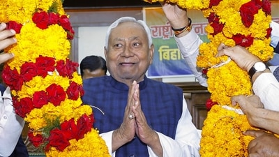 Nitish Kumar will take oath as Bihar chief minister at 11.30 am today. (PTI) Nitish Kumar will take oath as Bihar chief minister at 11.30 am today. (PTI)