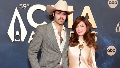 Max Thomas and Willow Avalon attend the 59th Annual CMA Awards at Music City Center on November 19, 2025 in Nashville, Tennessee (Getty Images via AFP) Max Thomas and Willow Avalon attend the 59th Annual CMA Awards at Music City Center on November 19, 2025 in Nashville, Tennessee (Getty Images via AFP)