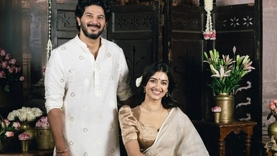 దుల్కర్ సల్మాన్ను చెంపదెబ్బ కొట్టడానికి సంకోచించాను.. తొలిసారి అలా చేశాను: భాగ్యశ్రీ బోర్సే దుల్కర్ సల్మాన్ను చెంపదెబ్బ కొట్టడానికి సంకోచించాను.. తొలిసారి అలా చేశాను: భాగ్యశ్రీ బోర్సే