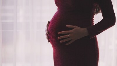 Unplanned pregnancies trigger emotional turmoil. Know how you can handle it the best. (Picture credit: Freepik) Unplanned pregnancies trigger emotional turmoil. Know how you can handle it the best. (Picture credit: Freepik)