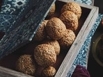 What are the benefits of til laddu?