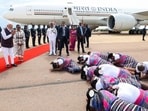 Prime Minister Narendra Modi receives a ceremonial welcome as he reaches in Johannesburg for the G20 Summit to be held from November 22- 23, on Friday. (@PMOIndia X) Prime Minister Narendra Modi receives a ceremonial welcome as he reaches in Johannesburg for the G20 Summit to be held from November 22- 23, on Friday. (@PMOIndia X)