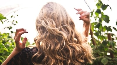 The clip shows a hack to get curls that many people may find doable. (Representative image/Unsplash) The clip shows a hack to get curls that many people may find doable. (Representative image/Unsplash)