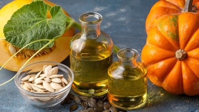 Pumpkin seed oil: your daily boost for calmer skin and healthier hair (Adobe Stock) Pumpkin seed oil: your daily boost for calmer skin and healthier hair (Adobe Stock)