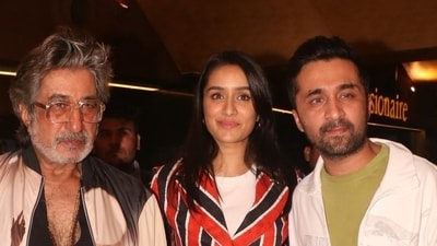 Siddhanth Kapoor (left) with Shakti Kapoor and Shraddha Kapoor. Siddhanth Kapoor (left) with Shakti Kapoor and Shraddha Kapoor. 