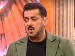 Salman Khan loses his cool at Amaal Mallik and Shehbaz Badesha.