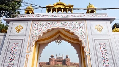 Gram it: Preparations are in full swing for the three-day Kirtan Darbar (November 23 to 25), beginning today, at the Red Fort. The celebration aims to commemorate the 350th death anniversary of Guru Tegh Bahadur ji. Here's a glimpse of the entry facade, which has been constructed at the venue that is expecting nearly 50,000 visitors amid a multi-layer security grid that has been put in place after the recent bomb explosion. (Photo: Vipin Kumar/ANI)